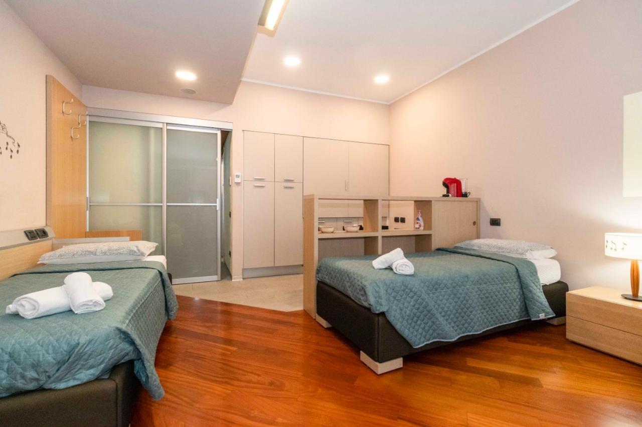 Apartamento Studio Jazz 34 Turín Exterior foto